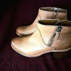 Clarks Dark Tan Ankle Boots with Zipper